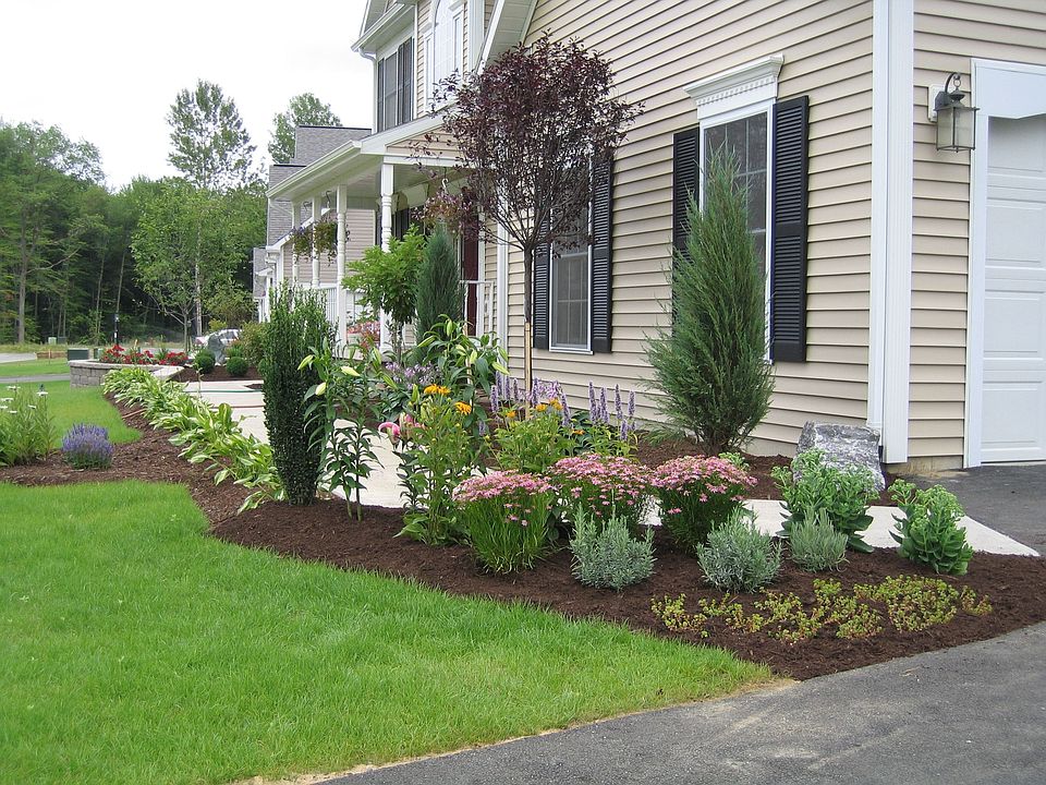 2nd image of 12 Carpenter Way