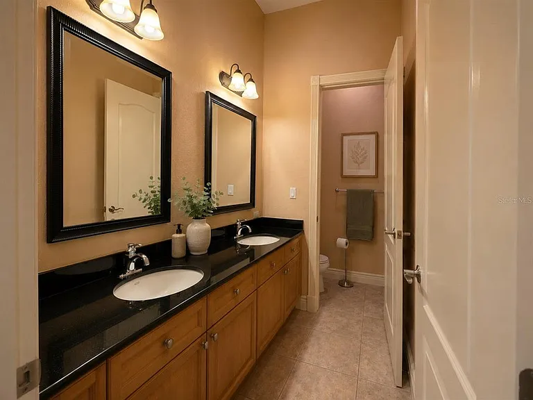 4907 Bayshore Blvd #103 — Photo 21