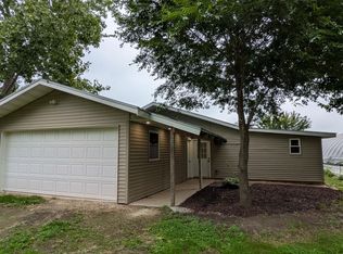 24700 110th St, Cresco, IA 52136