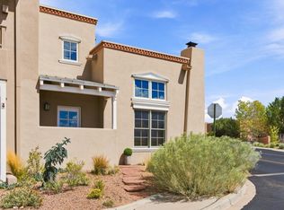 41 E Via Plaza Nueva, Santa Fe, NM 87507