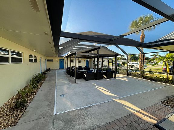 4th image of 860 NW North River Shores Blvd #868