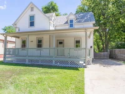 135 S 12th St, Salina, KS, 67401