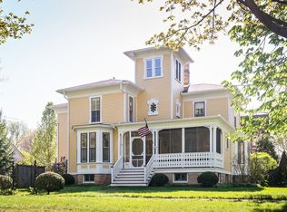 548 Willow Rd, Winnetka, IL 60093