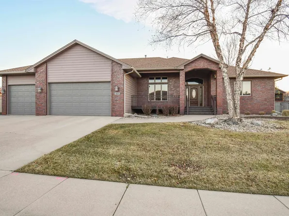 1405 W Wicklow Ln, Sioux Falls, SD 57108