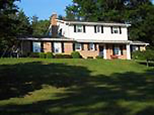 1st image of 9 Bel Manor Dr