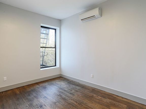 3rd image of 640 Lafayette Ave #1