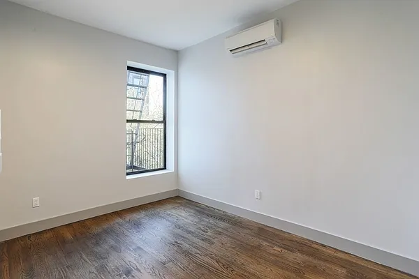 Rented by Reside New York | media 10