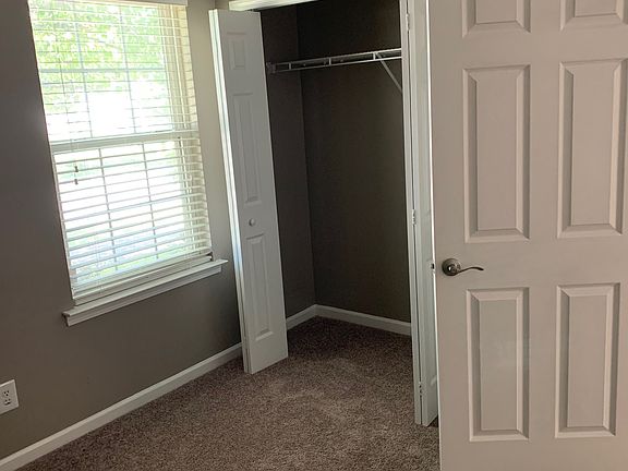 4th image of 109 Willowbrook Dr