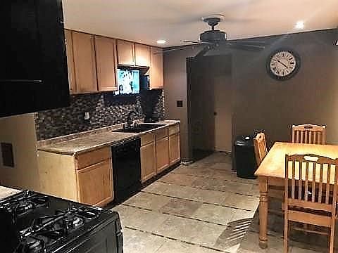 2nd image of 1464 Cardwell Sq S