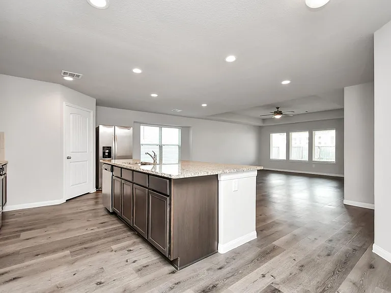 24807 Bastiani Canvas Ln — Photo 8