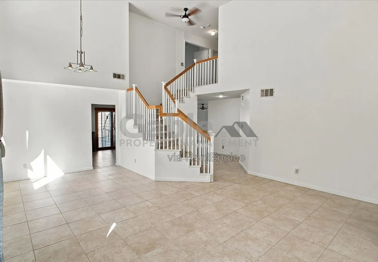 4 bed, 3.0 bath, 2046 sqft, $3,700 — Photo 3