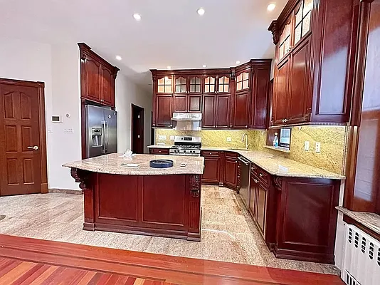 Rented by Brooklyn Property Group LLC | media 2