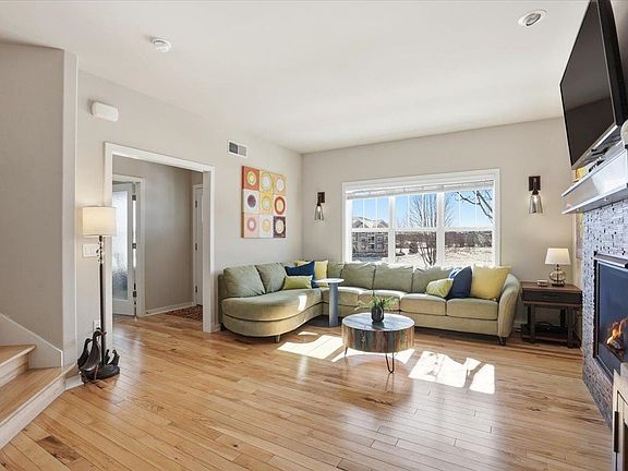 5th image of 7162 Belle Fontaine Blvd