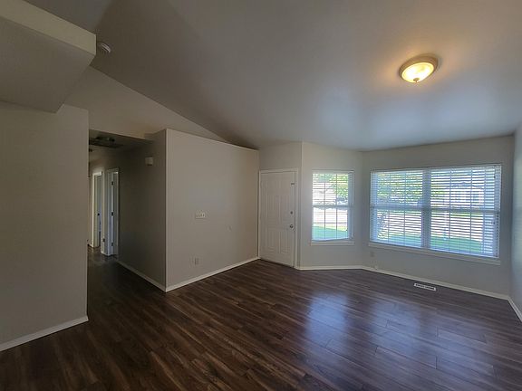 2nd image of 7221 N Prescott Ave