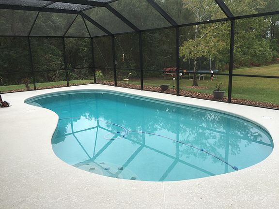 Pool with Swim Jet System