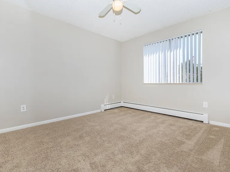Green Mountain Apartments — Photo 16
