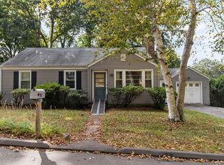 4 Bates Rd, Chester, CT 06412