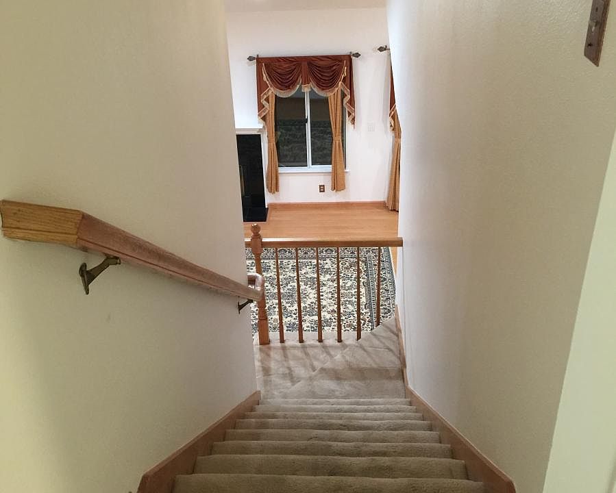 Stairs from 2nd floor