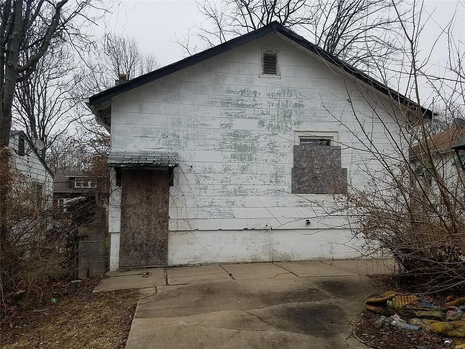 2nd image of 2717 Wheaton Ave
