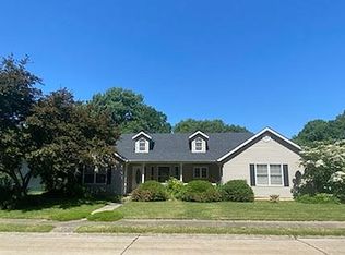 227 N Meyer Ave, Valmeyer, IL 62295