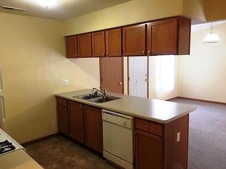 4th image of 631 Donna Dr APT 3