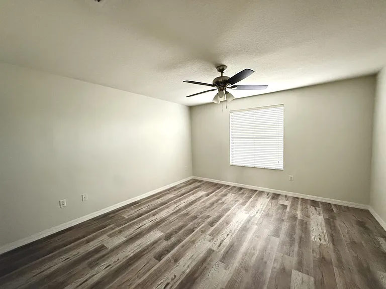 2525 Oleander Lakes Dr — Photo 6