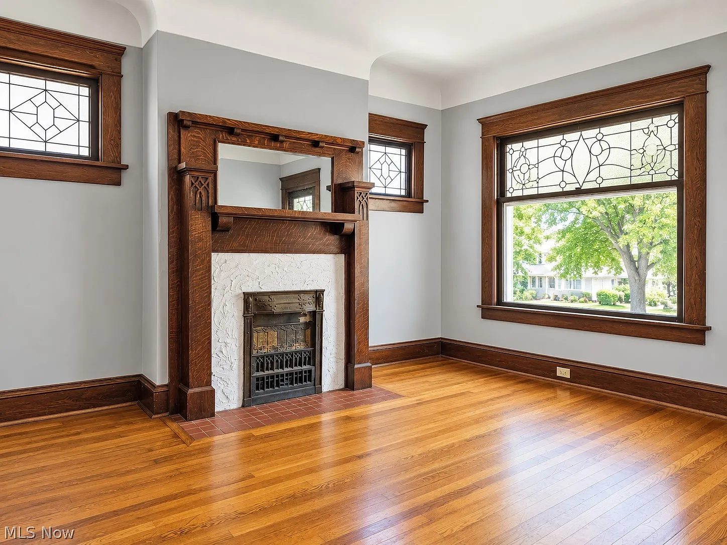 3 bed, 1.0 bath, $1,650 — Photo 2