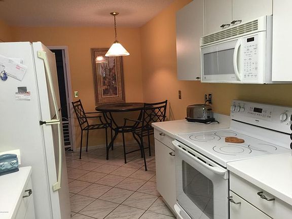 2nd image of 2023 Cornell Pl
