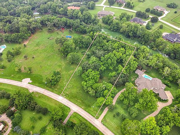 5th image of 1118 Split Elm Drive