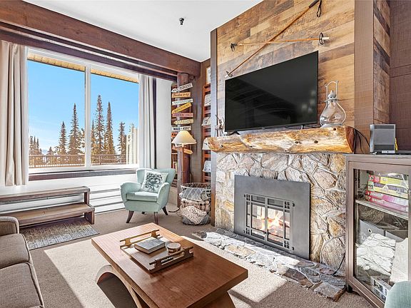 3rd image of 7470 Porcupine Rd #403