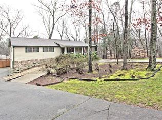 411 Magnolia Ct, Woodstock, GA