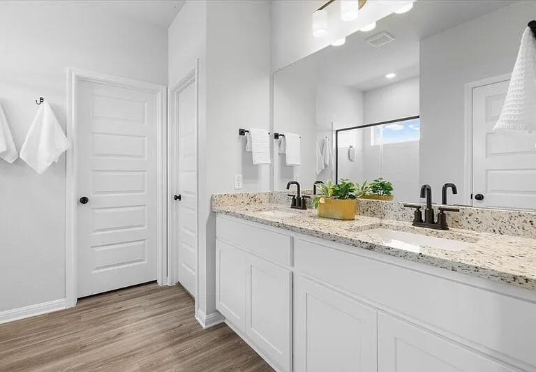 2120 Alice Jay Way — Photo 32