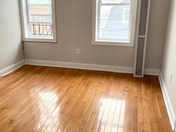 6119 Park Avenue image 1 of 10