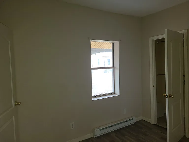 105 McClure St — Photo 13