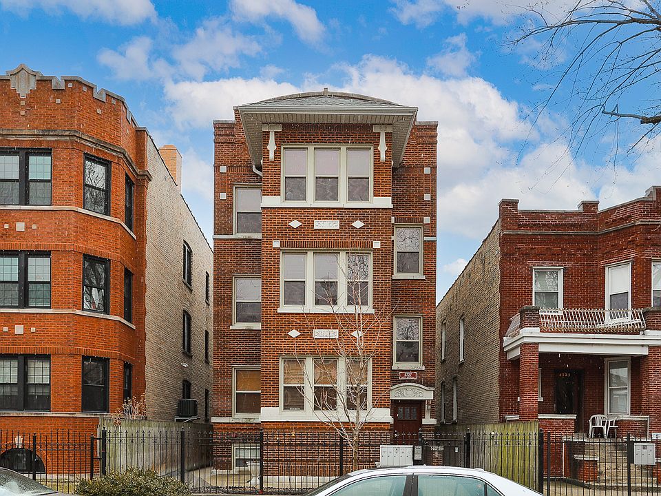 1st image of 4727 N Monticello Ave APT 4