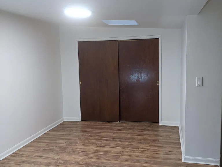 2319 Etiwanda St #F — Photo 3