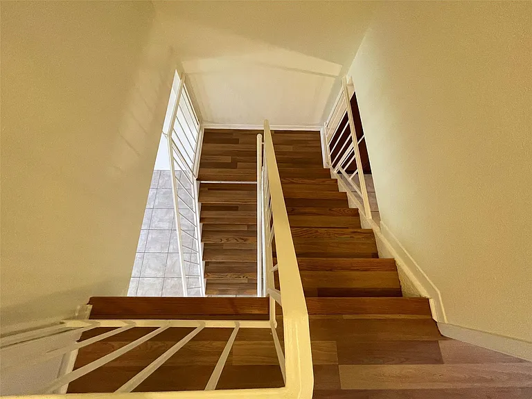 4079 Young St — Photo 14