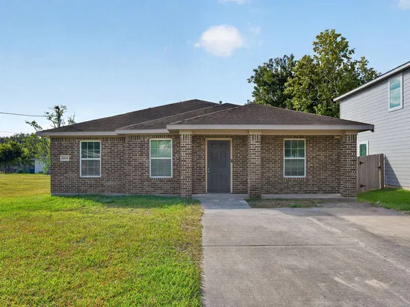 6909 Carver Ave, Texas City, TX 77591