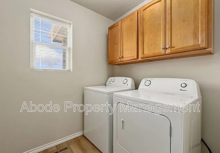 347 Kalkaska Ct — Photo 15