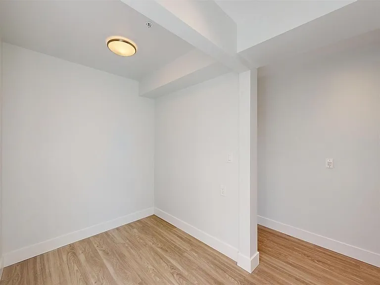 2731 Duke St — Photo 15