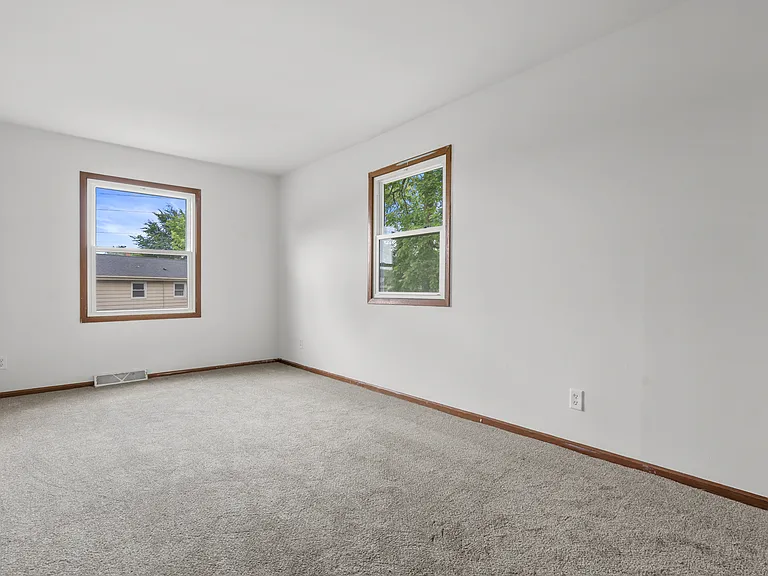 11208 W Forest Home Ave #11210 — Photo 16