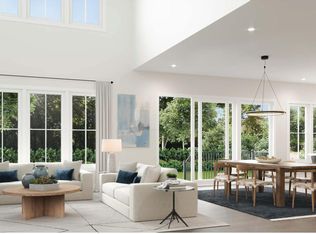 25 Sequoia Cir, Manhasset, NY 11030