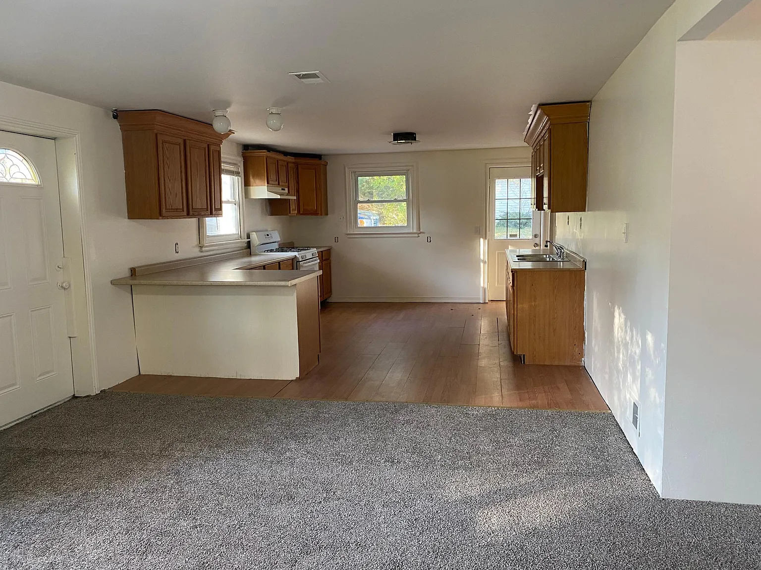 3 bed, 1545 sqft, $1,850 — Photo 4