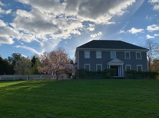 1859 Cascade Farms Dr SE, Grand Rapids, MI 49546