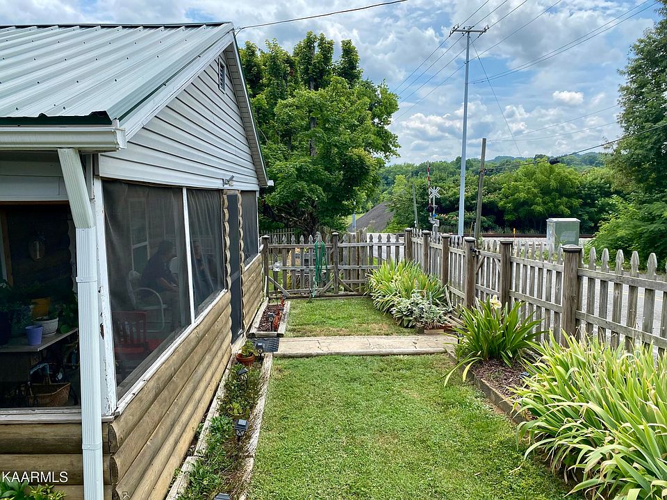 1st image of 4322 Candora Ave