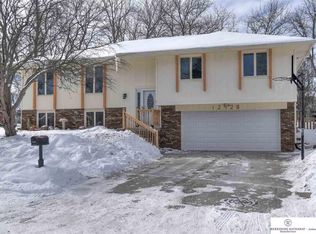 12928 Patrick Cir, Omaha, NE 68164
