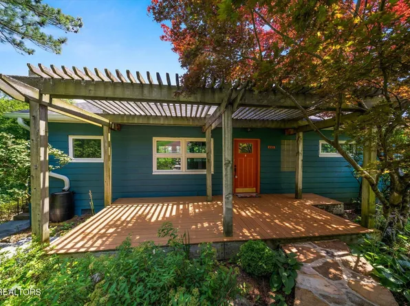 445 Circle Hill Dr, Knoxville, TN 37919