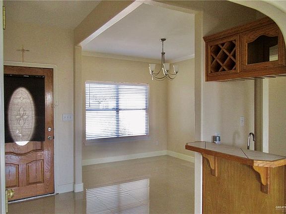 3rd image of 3307 Santa Teresa