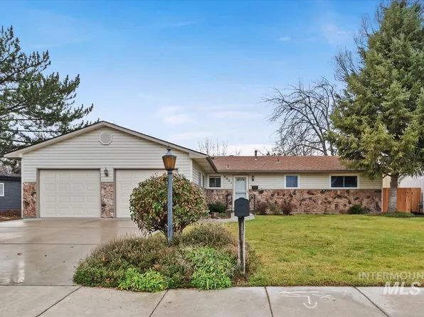4921 N Sunderland Dr, Boise, ID 83704