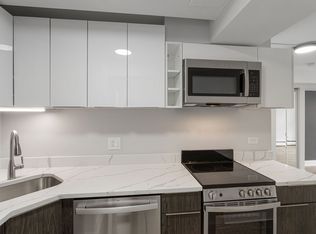 The 6007 Kenmore, Chicago, IL 60660